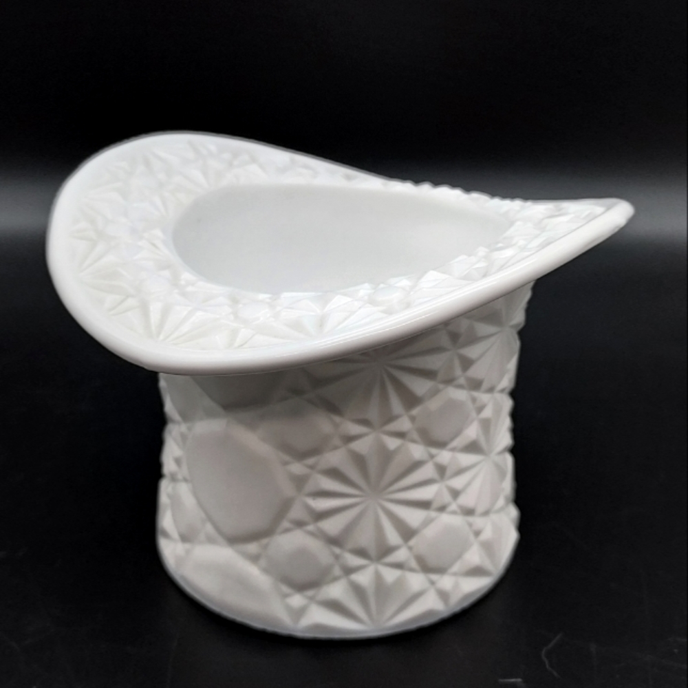 White Daisy and Button Patterned Milk Glass Top Hat